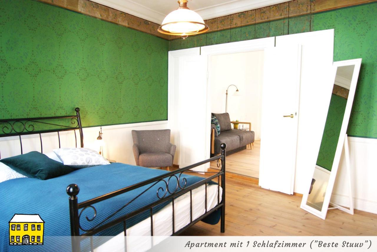 Das Gelbe Haus - Drei Besondere Ferienwohnungen Flensburg Dış mekan fotoğraf