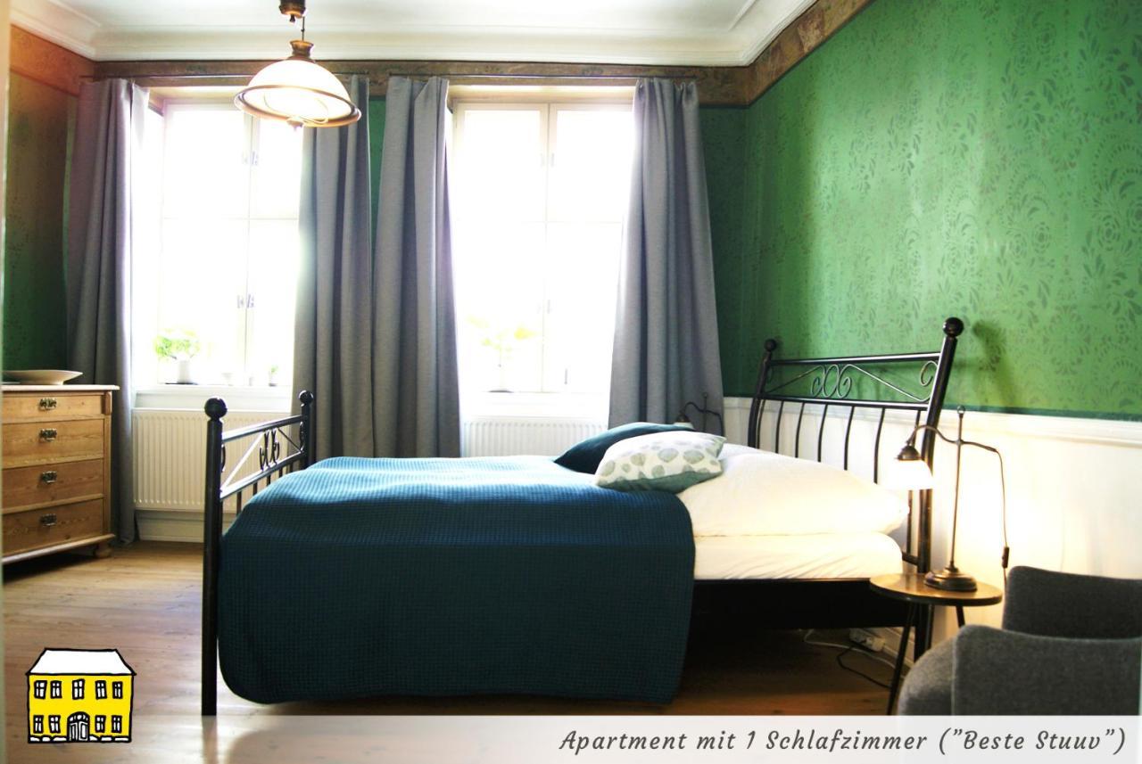 Das Gelbe Haus - Drei Besondere Ferienwohnungen Flensburg Dış mekan fotoğraf