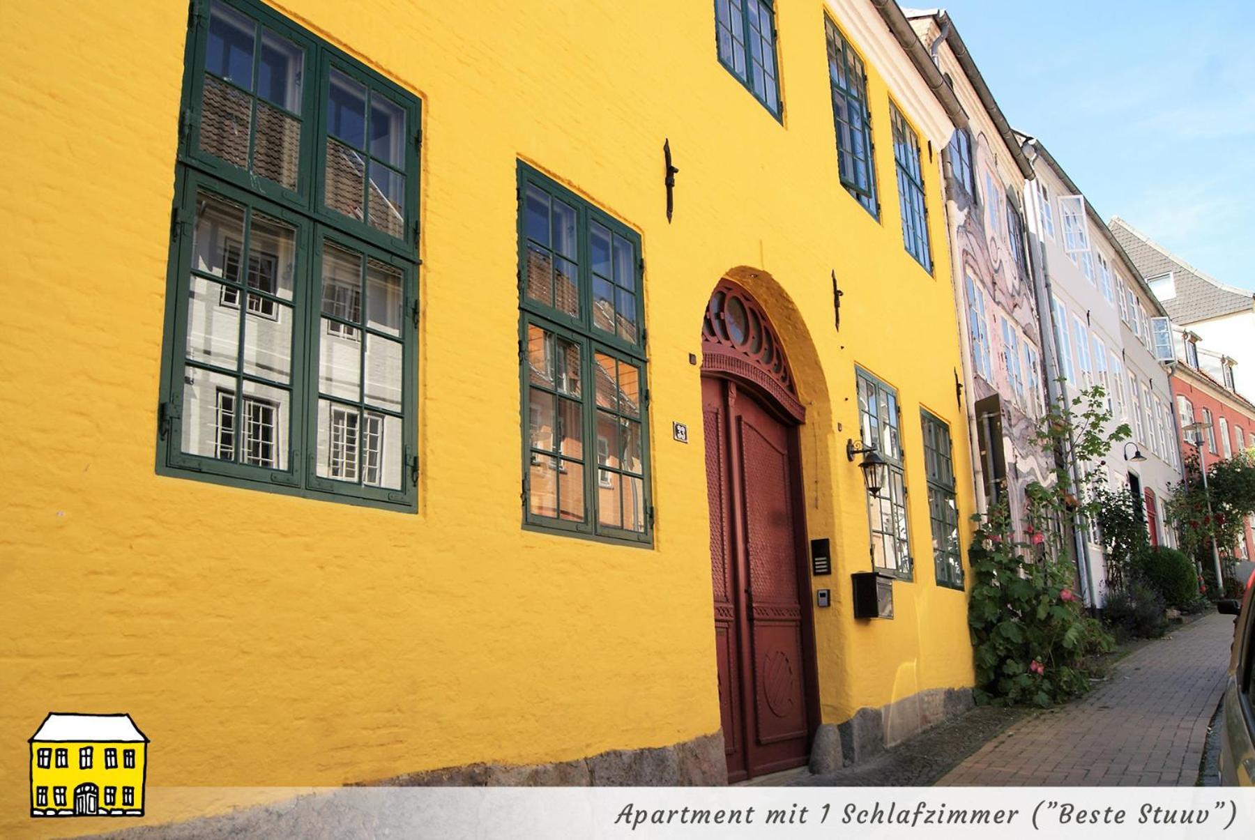 Das Gelbe Haus - Drei Besondere Ferienwohnungen Flensburg Dış mekan fotoğraf